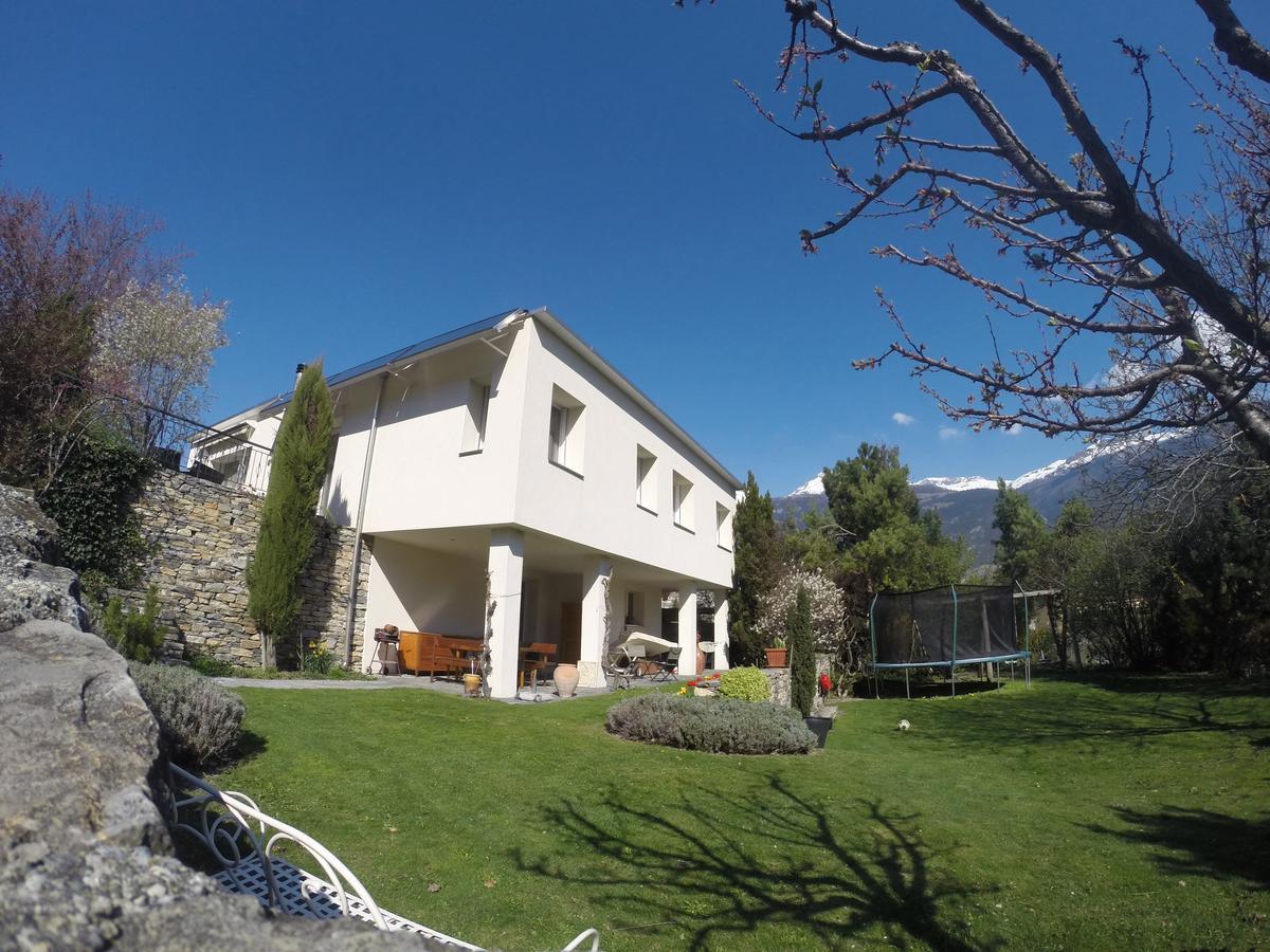 Bnb Chantevent Sierre Esterno foto