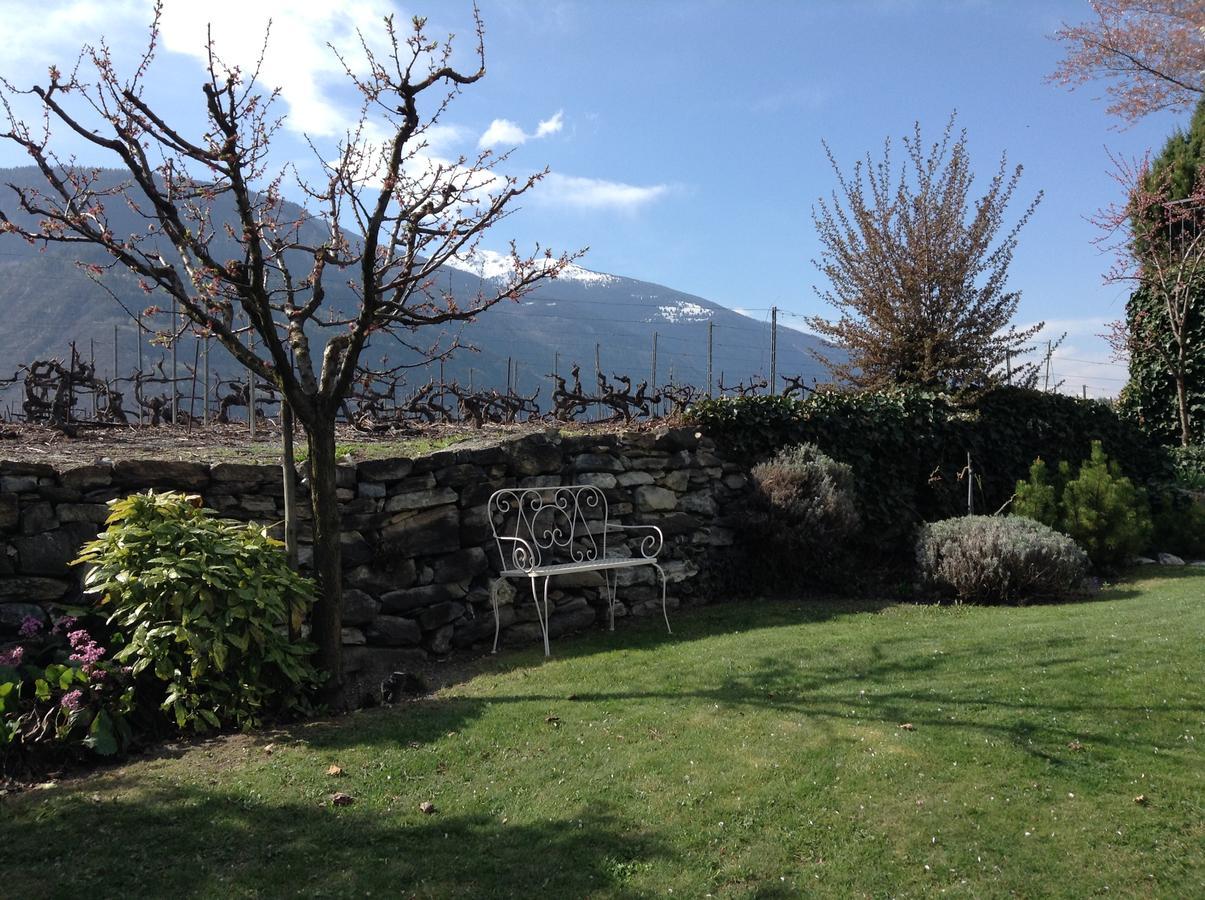 Bnb Chantevent Sierre Esterno foto