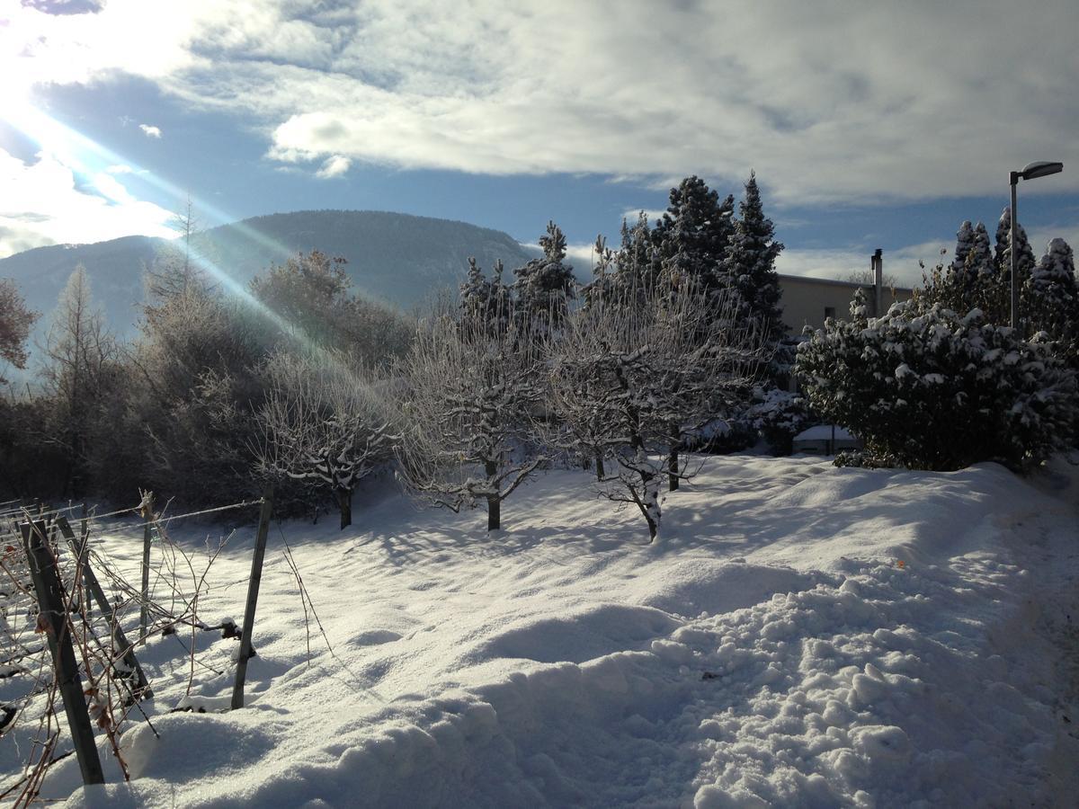 Bnb Chantevent Sierre Esterno foto